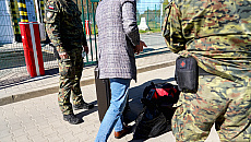 Kolejne decyzje o deportacji. Cudzoziemcy opuścili Polskę Kolejne decyzje o deportacji. Cudzoziemcy opuścili Polskę